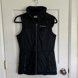 Columbia Black Sleeveless Quilted Vest